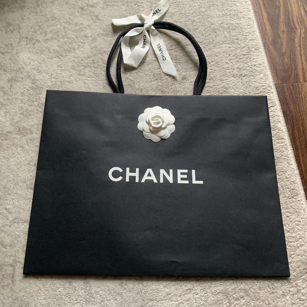 Chanel Black and White shopping bag with flower